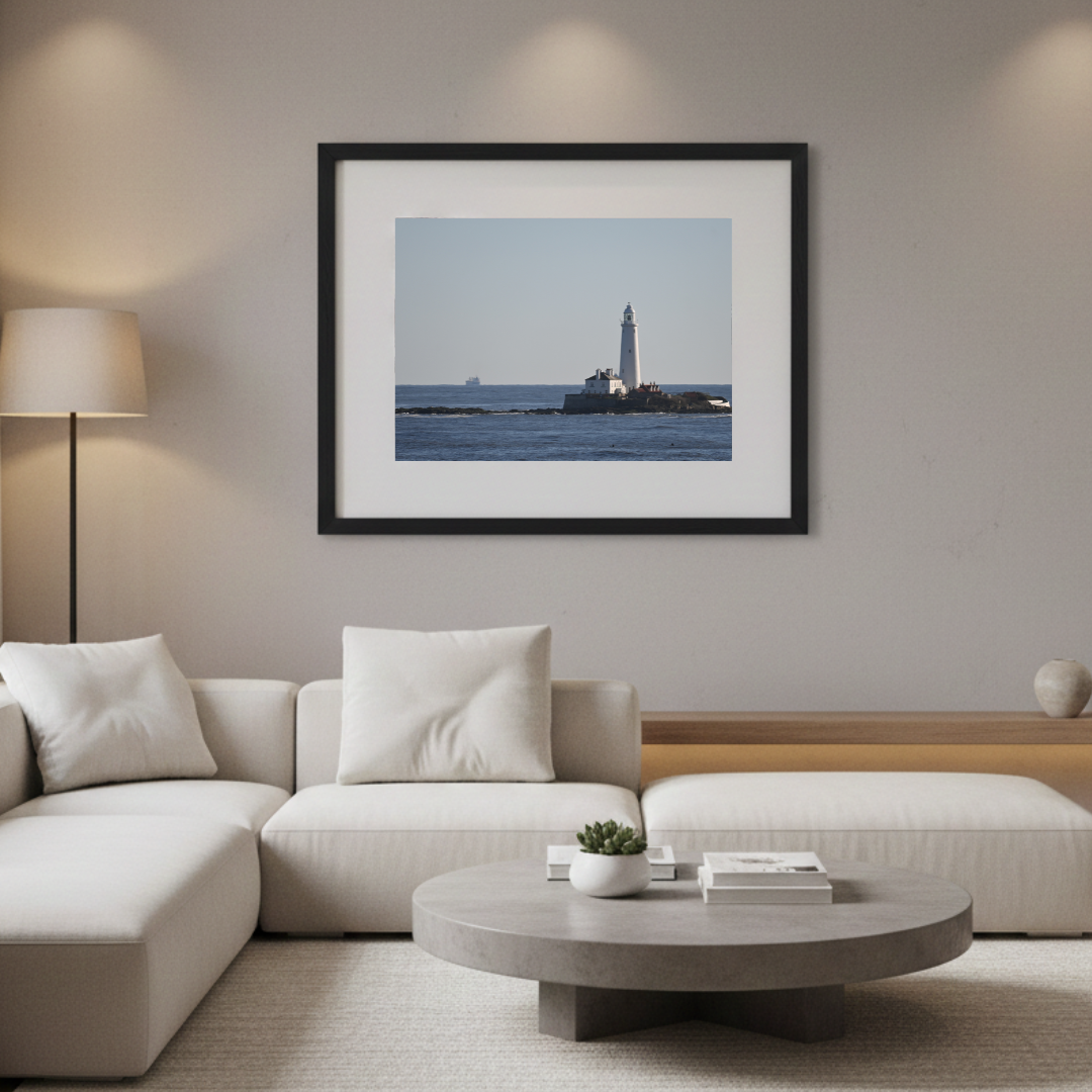 St Marys Lighthouse from Seaton Sluice - Image 4